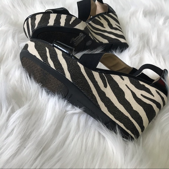 BCBGeneration Black Shiny Patent Leather Wedges - Picture 3 of 7